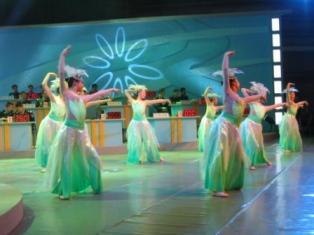Intermède danseuses